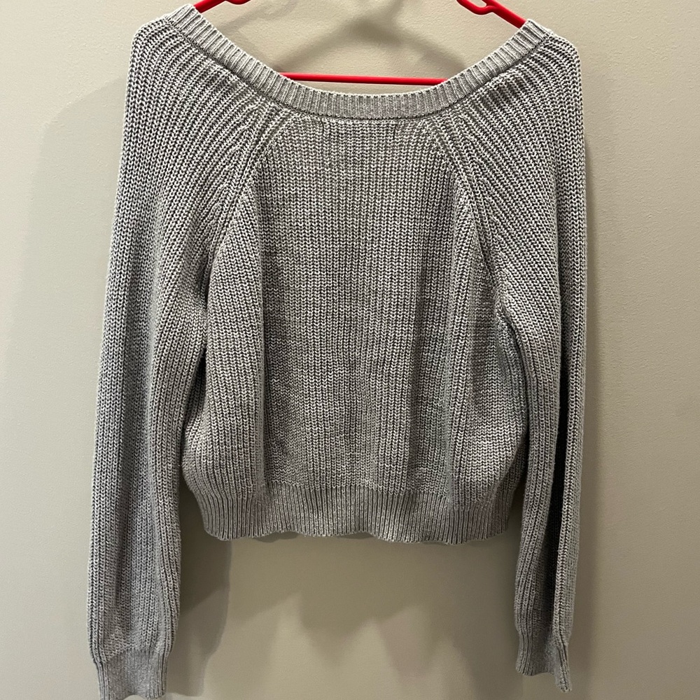 Cropped Sweater - Picture 2 of 3